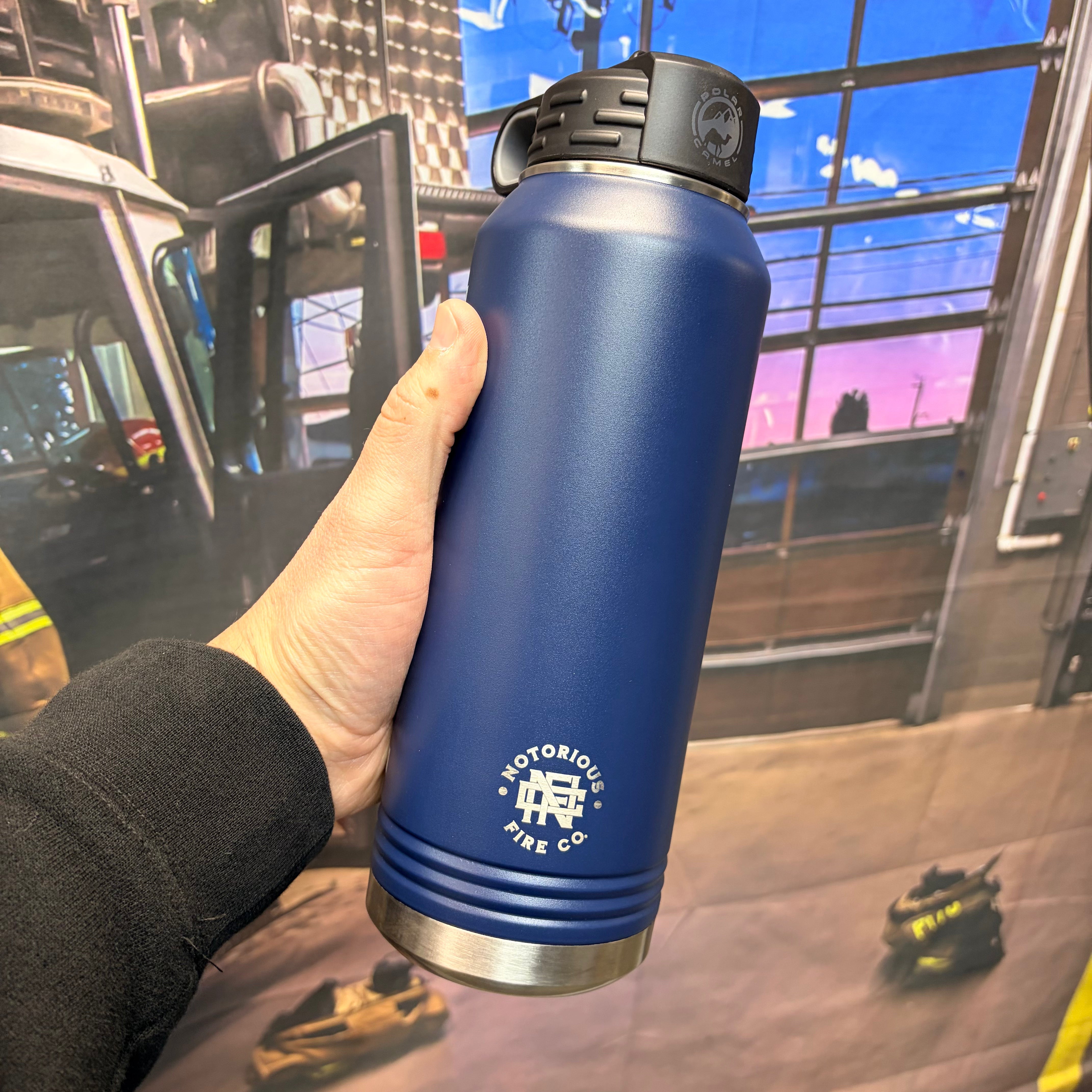 Tank Level 32oz Stainless Steel Water Bottle